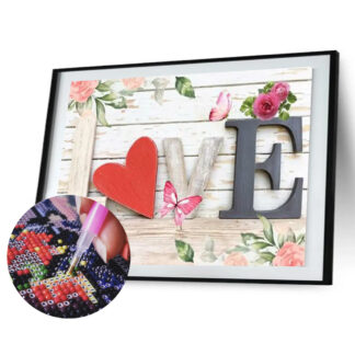 Loov_Disain_Teemant_Mosaiik_teemantpusle_Love_40x30cm